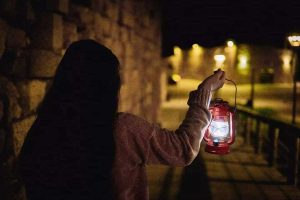 עששית וילדה