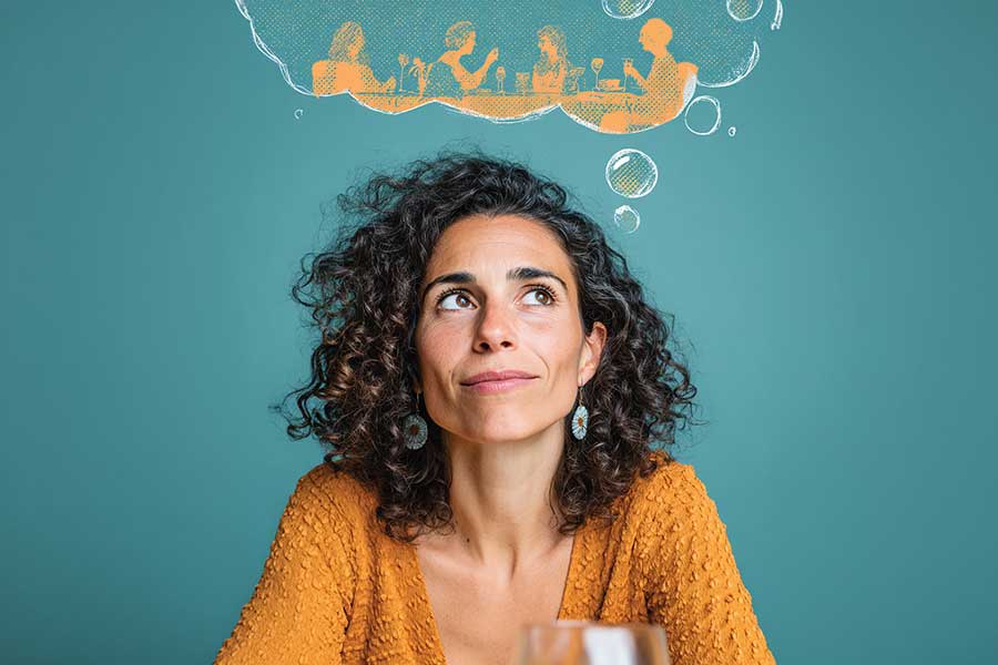 אישה בטורקיס אנשים יושבים אוכלים יהודית לוטואק