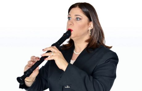 מוזיקה מקרבת- למען בני הגיל השלישי קונסרבטוריון ווירטואלי והופעות בפני קפסולות