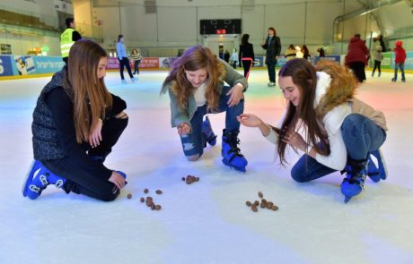 פסח 2019 בהיכל הקרח Ice Peaks בחולון