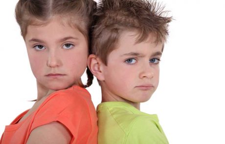 לאה גדלה במשפחה קשת יום, אך למרות הקשיים….