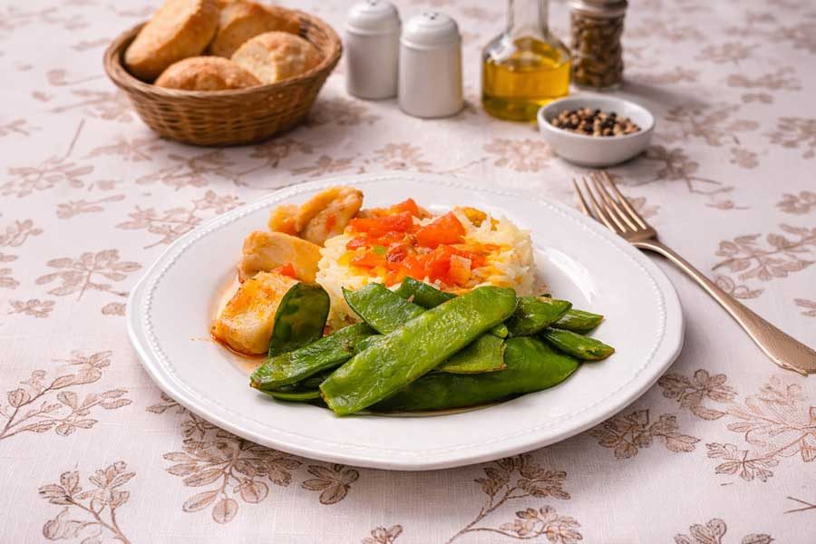 דג בס ברוטב