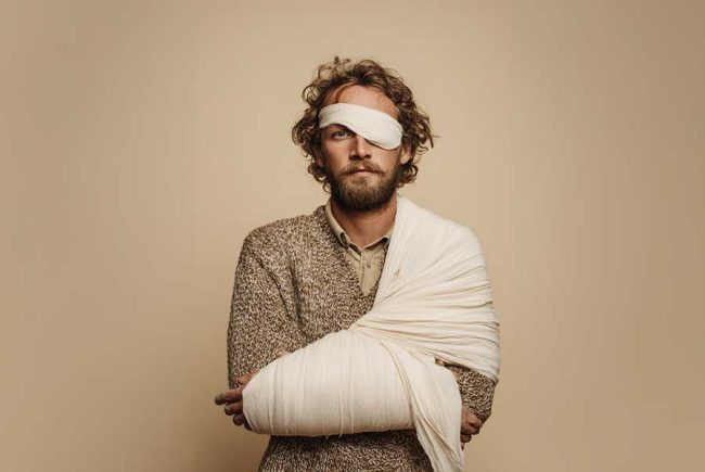 הטעות הראשונה אחרי תאונת עבודה עלולה לעלות ביוקר, ואיש לא מזהיר אותך בזמן