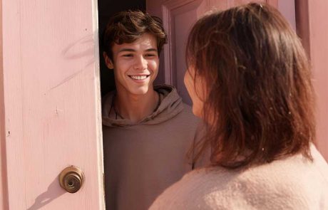 תשתית של שפה משפחתית, המילים שבונות בית