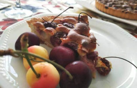 טארטלטים עם דובדבנים ומרציפן – Tartelettes avec des cerises et de la pate d'amandes