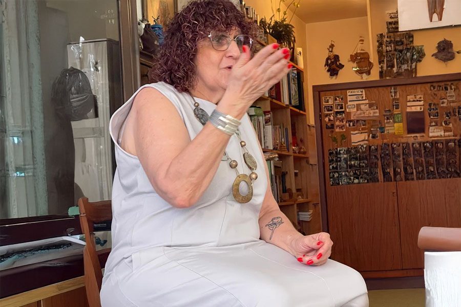 שפית יהודית לוטואק