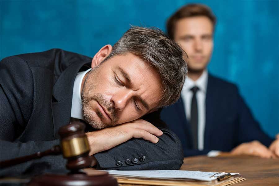 איש ישן עו״ד ארמן חומנקר