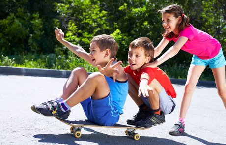 לשחק מחוץ לבית: היתרונות שישפיעו על בריאות הנפש של ילדנו