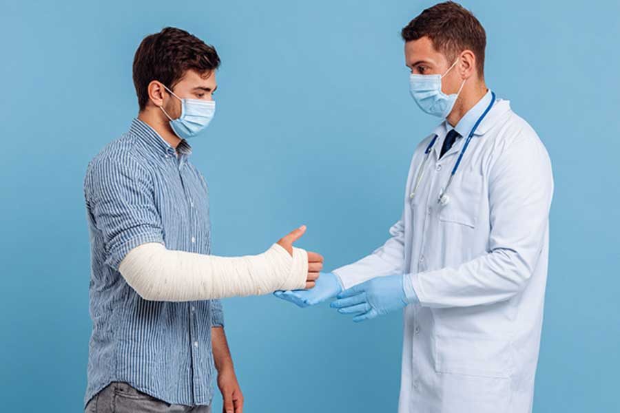 רופא מטופל עורך דין ארמן חומנקר